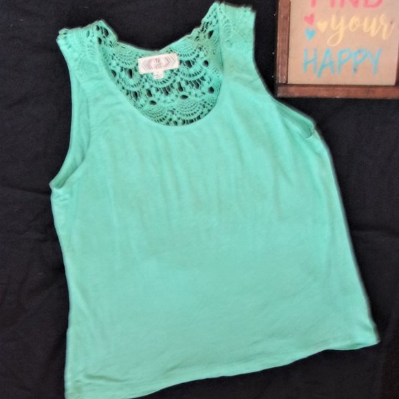Pink Rose Tops - 💝4/$15lace back green tank top shirt womens shirt
